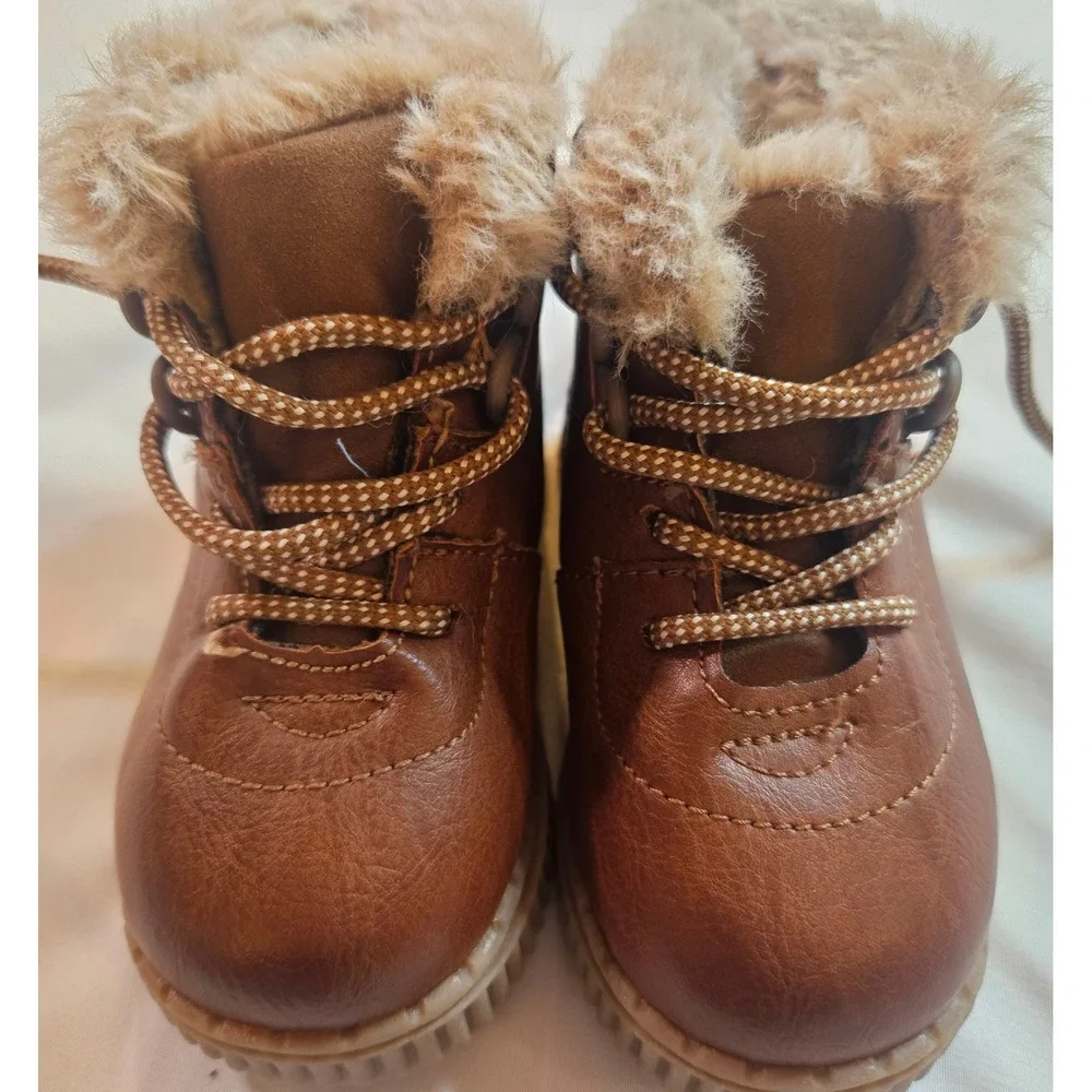 OshKosh Bgosh Haskell Brown Faux Leather Fur Lined Boots Kids Size 5M OF20M10P